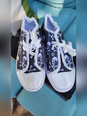 NWT | Just Love Skulls & Bones Sneakers